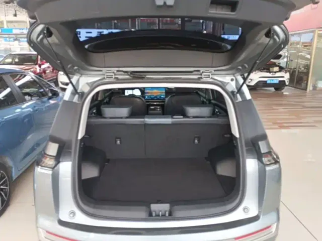 GAC Aion Y — Фото автомобиля 18