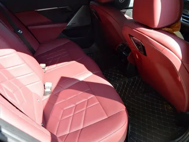 BMW 5 Series — Фото автомобиля 13