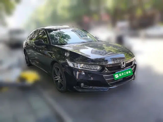Honda Accord — Фото автомобиля 3
