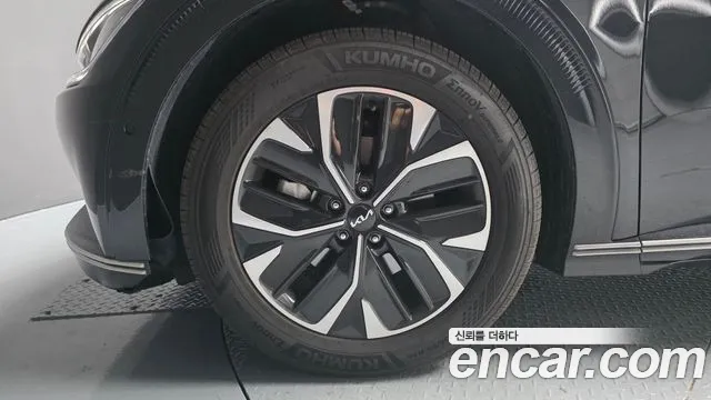 Kia EV6 — Фото автомобиля 5