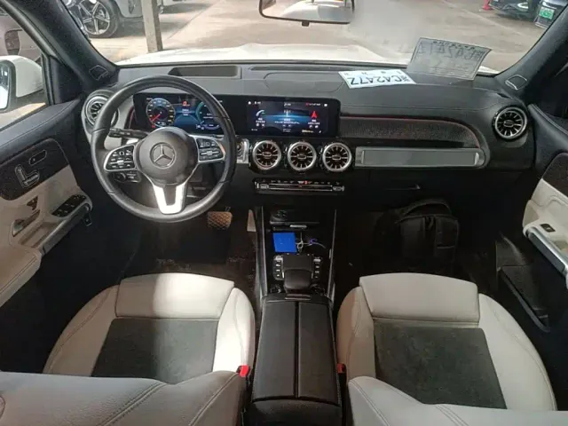 Mercedes-Benz EQB — Фото автомобиля 9