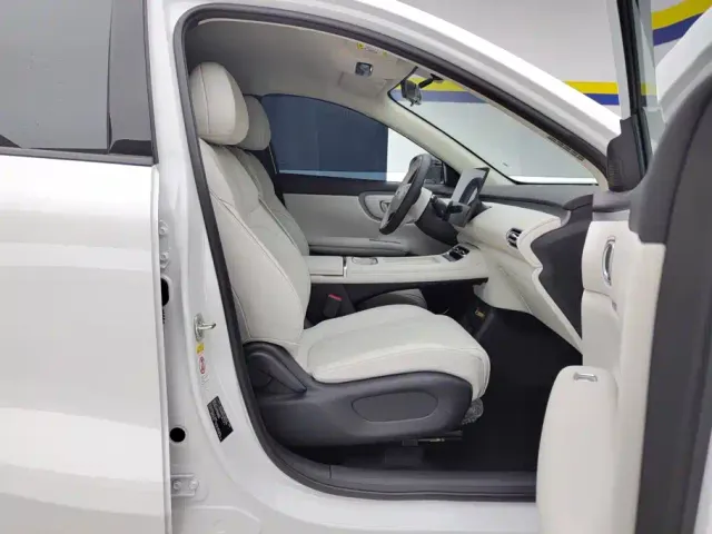 Changan Qiyuan Q05 — Фото автомобиля 8
