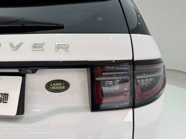 Land Rover Discovery Sport — Фото автомобиля 10