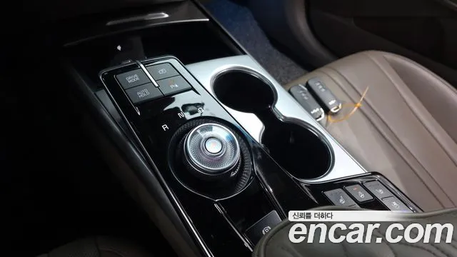 Kia K8 K8 Hybrid — Фото автомобиля 9