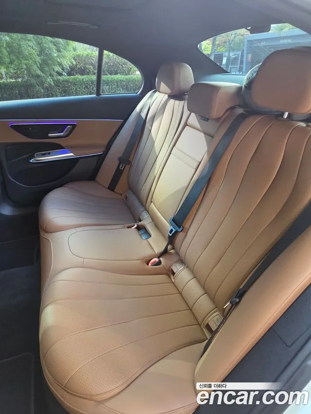 Mercedes-Benz E-Class W214 — Фото автомобиля 12