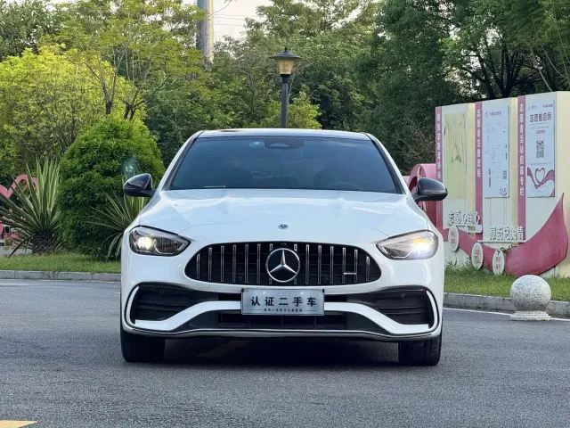 Mercedes-Benz C-Class — Фото автомобиля 2