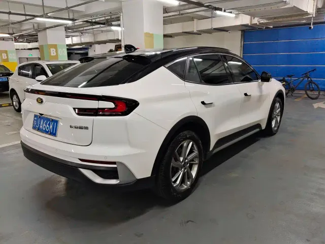 Ford EVOS — Фото автомобиля 6