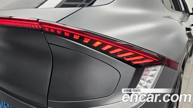 Kia EV6 — Фото автомобиля 8