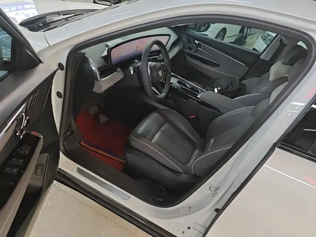 Buick E5 — Фото автомобиля 15