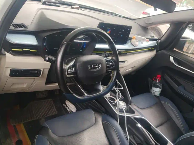 Geely Geometry EX3 Kung Fu Bull — Фото автомобиля 12