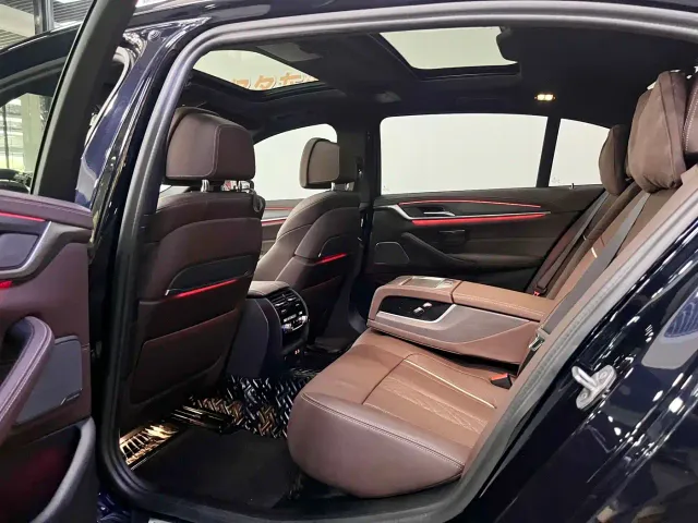 BMW 5 Series — Фото автомобиля 8