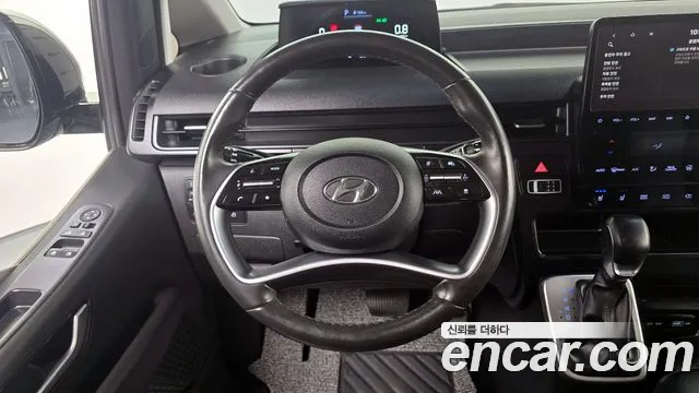 Hyundai Staria Staria 4WD Tourer 9 мест — Фото автомобиля 13