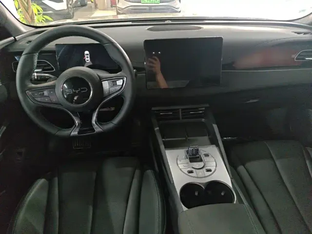 BYD Seal 06 — Фото автомобиля 9