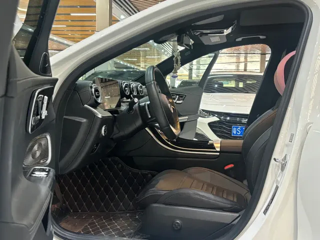 Mercedes-Benz C-Class — Фото автомобиля 7