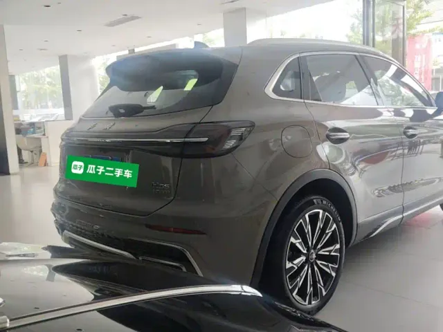 Hongqi HS5 — Фото автомобиля 6