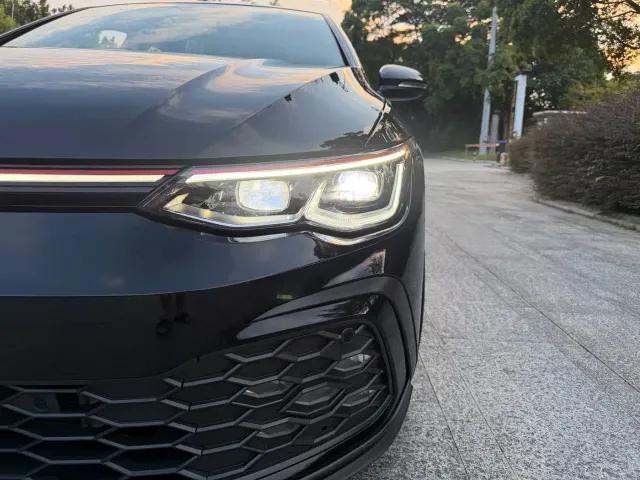 Volkswagen Golf GTI — Фото автомобиля 8