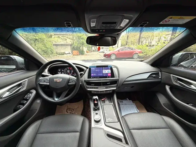 Cadillac CT5 — Фото автомобиля 4