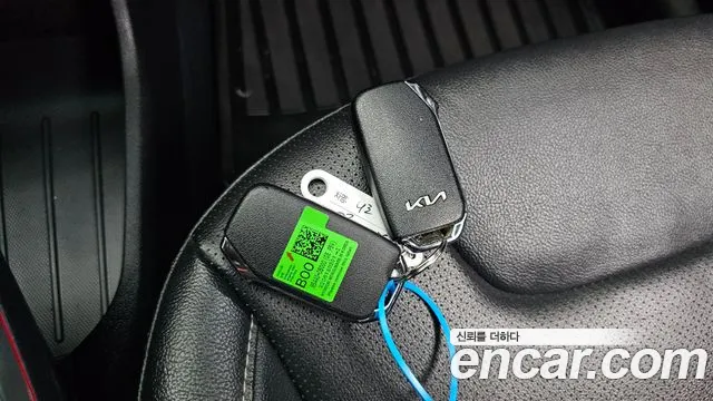 Kia Niro — Фото автомобиля 18