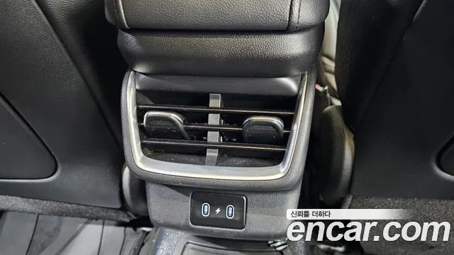 Hyundai Grandeur Grandeur (GN7) 3.5 LPG 2WD (Такси) — Фото автомобиля 28