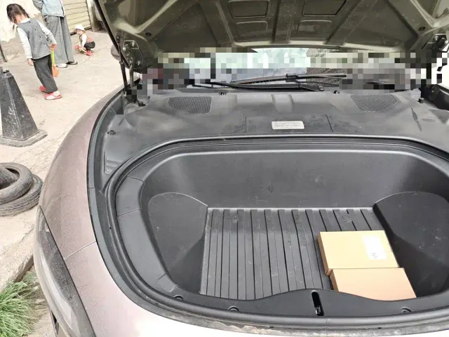 Xiaomi SU7 — Фото автомобиля 18