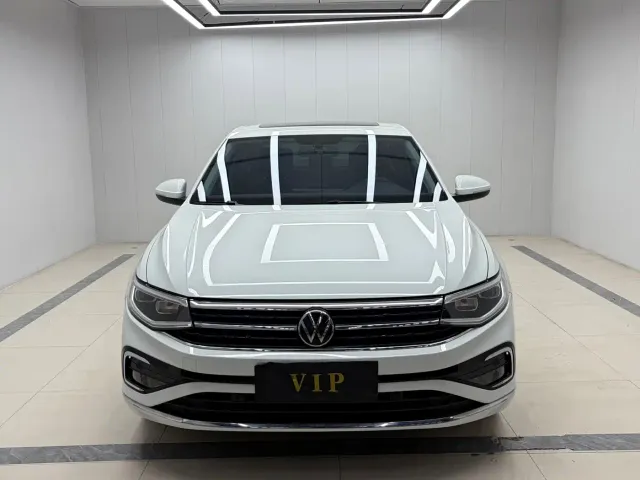 Volkswagen Bora — Фото автомобиля 2