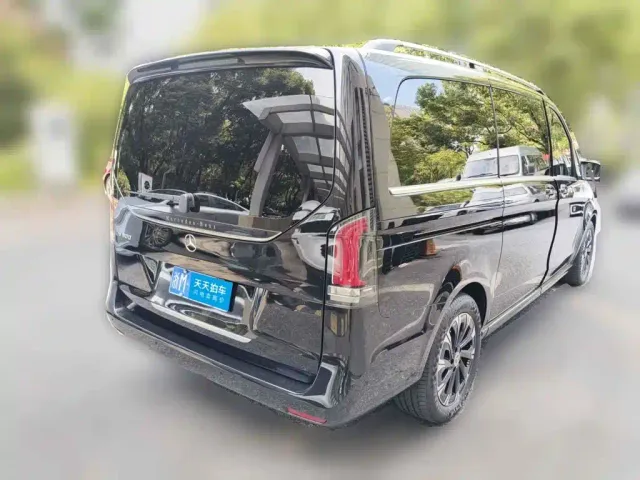 Mercedes-Benz Mercedes-Benz V-Class 2024 V 300 Premium Edition — Фото автомобиля 5
