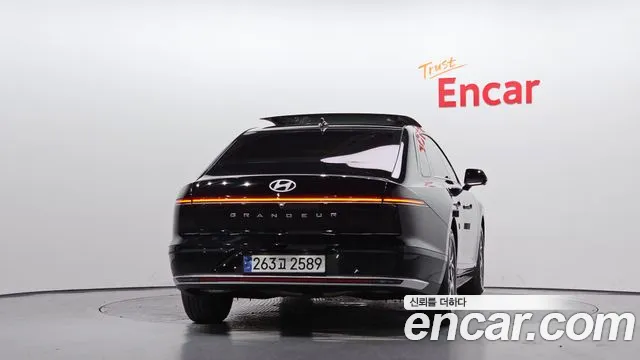 Hyundai Grandeur GN7 — Фото автомобиля 4