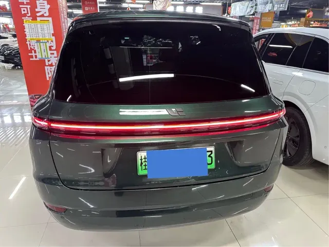 Li Auto L9 — Фото автомобиля 6