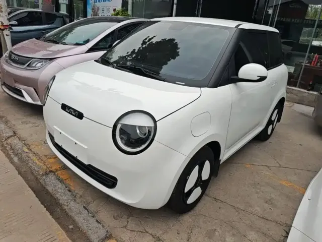 Фотография автомобиля — Changan Lumin
