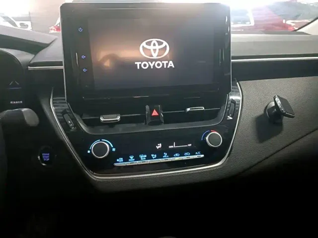 Toyota Corolla — Фото автомобиля 12