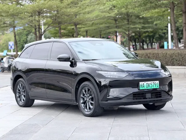 Leapmotor C11 — Фото автомобиля 3