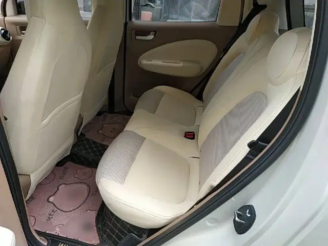 Wuling Hongguang Mini EV — Фото автомобиля 16