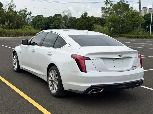 Cadillac CT5 — Фото автомобиля 16