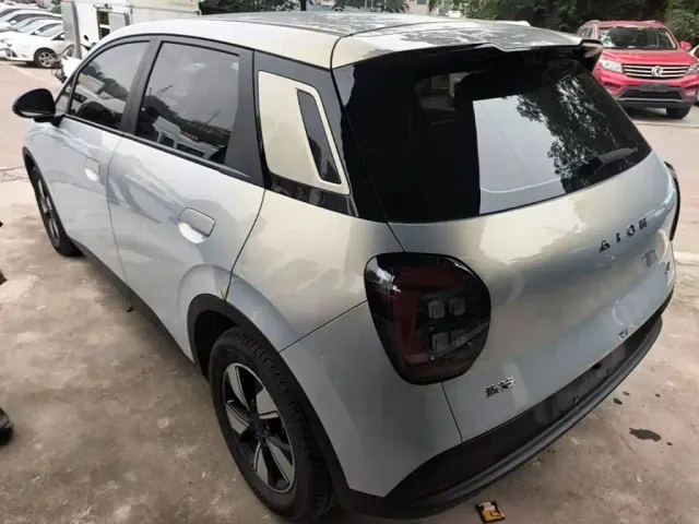 GAC Aion UT — Фото автомобиля 4