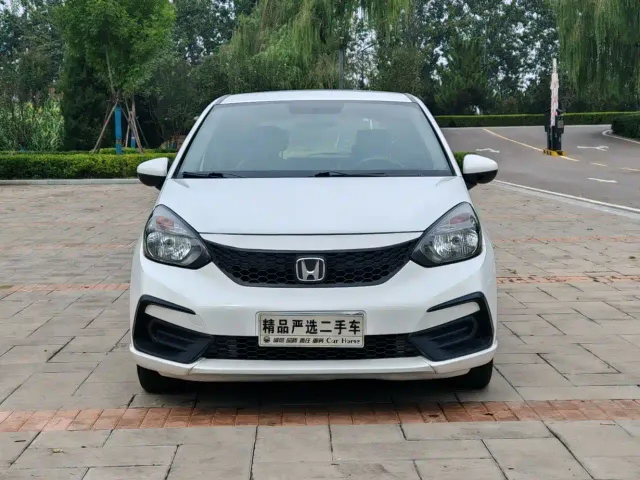 Honda Fit — Фото автомобиля 2