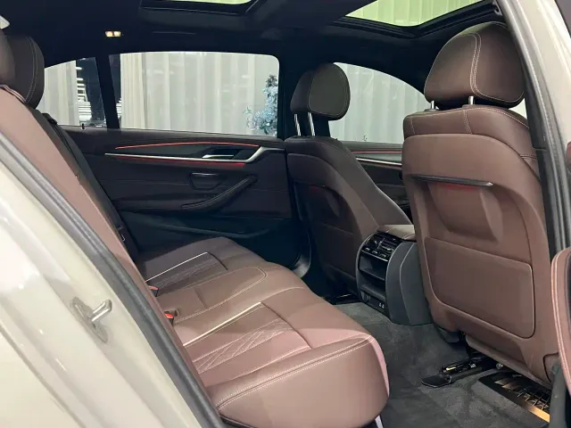 BMW 5 Series — Фото автомобиля 7