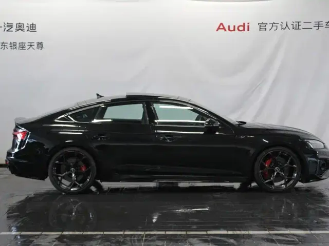 Audi RS 5 — Фото автомобиля 4