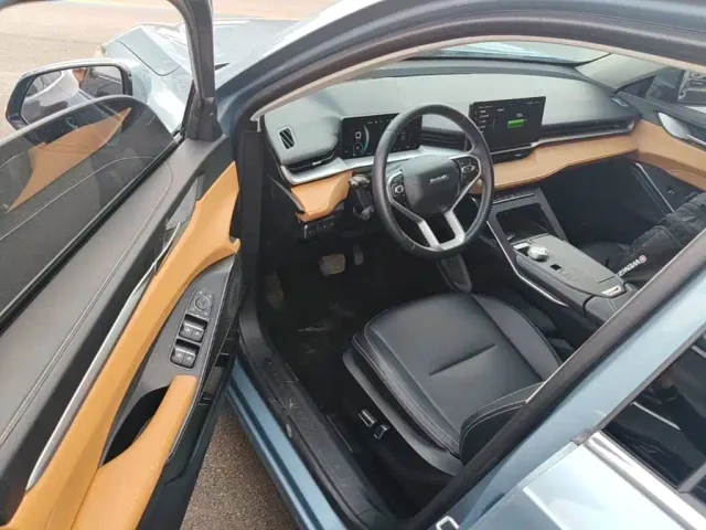 Haval H6 — Фото автомобиля 15
