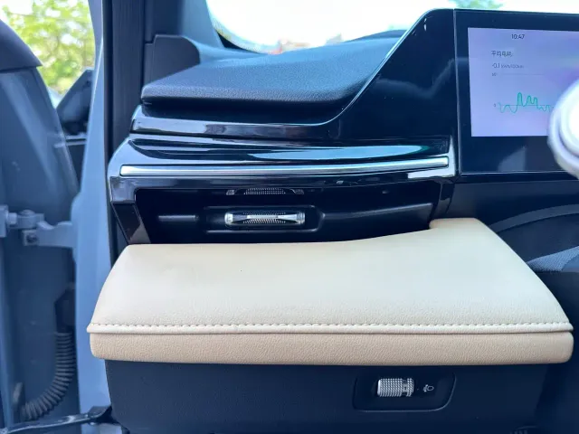 Geely Galaxy L6 — Фото автомобиля 16