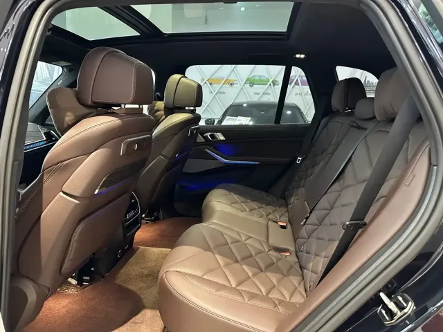 BMW X5 — Фото автомобиля 11