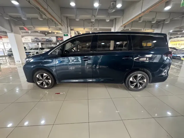 GAC Trumpchi M6 — Фото автомобиля 3