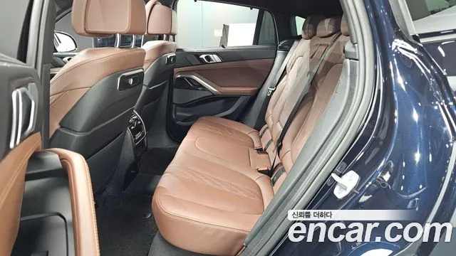 BMW X6 xDrive40i M Sport — Фото автомобиля 10