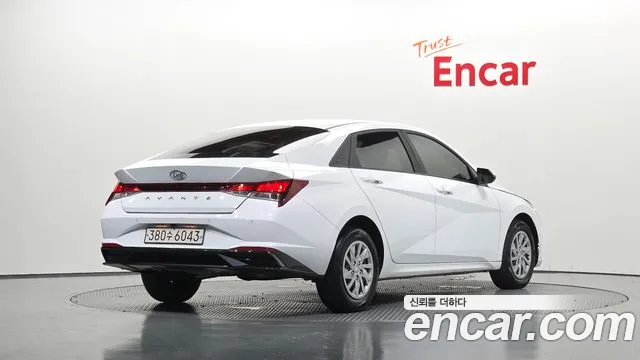 Hyundai AVANTE Avante (CN7) — Фото автомобиля 2
