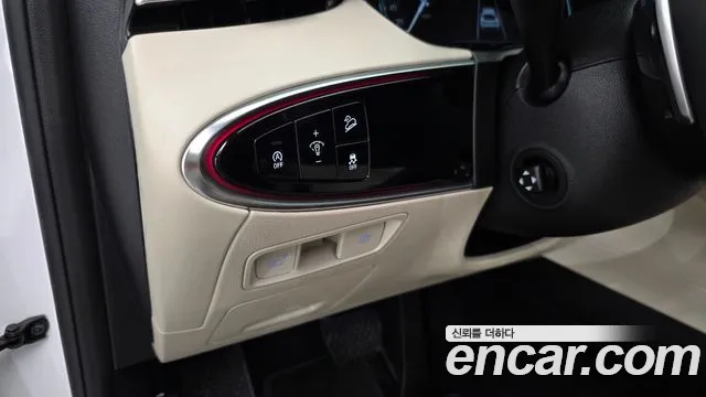 Genesis GV70 — Фото автомобиля 24