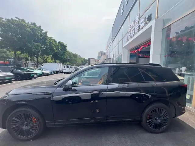 XPeng XPeng G9 2025 Model Long Range Ultra — Фото автомобиля 5