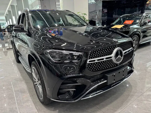 Mercedes-Benz GLE-Class — Фото автомобиля 3