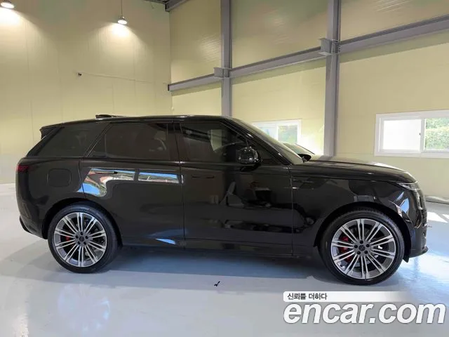 Land Rover Range Rover Sport Generation 3 — Фото автомобиля 4
