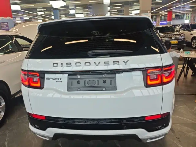 Land Rover Discovery Sport — Фото автомобиля 5