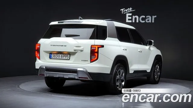 KG_Mobility_Ssangyong Torres Новый Torres Бензин 1.5 4WD — Фото автомобиля 2