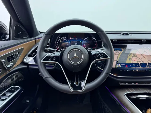 Mercedes-Benz E-Class — Фото автомобиля 16